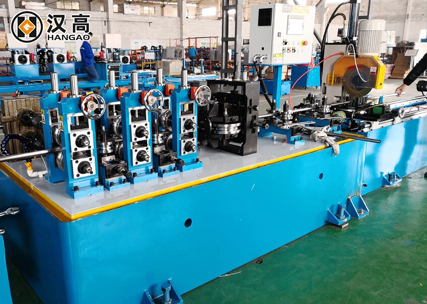 Induction annealing machine Induction annealing machine